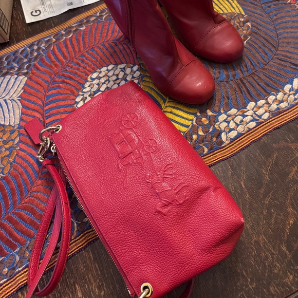 Coach Charlie Handbag / Crossbody Pebbled Leather w/ Embossed Horse & Carriage - Picture 16 of 16